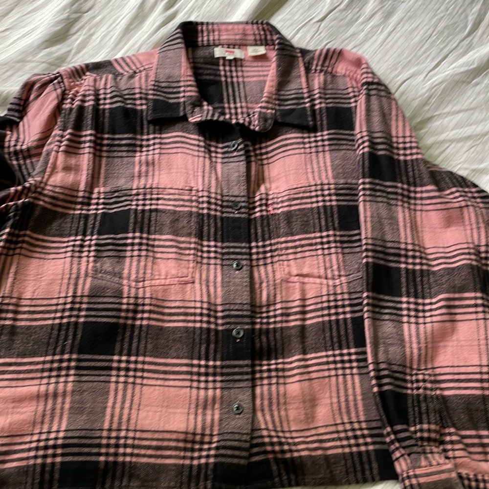 Levi’s flannel